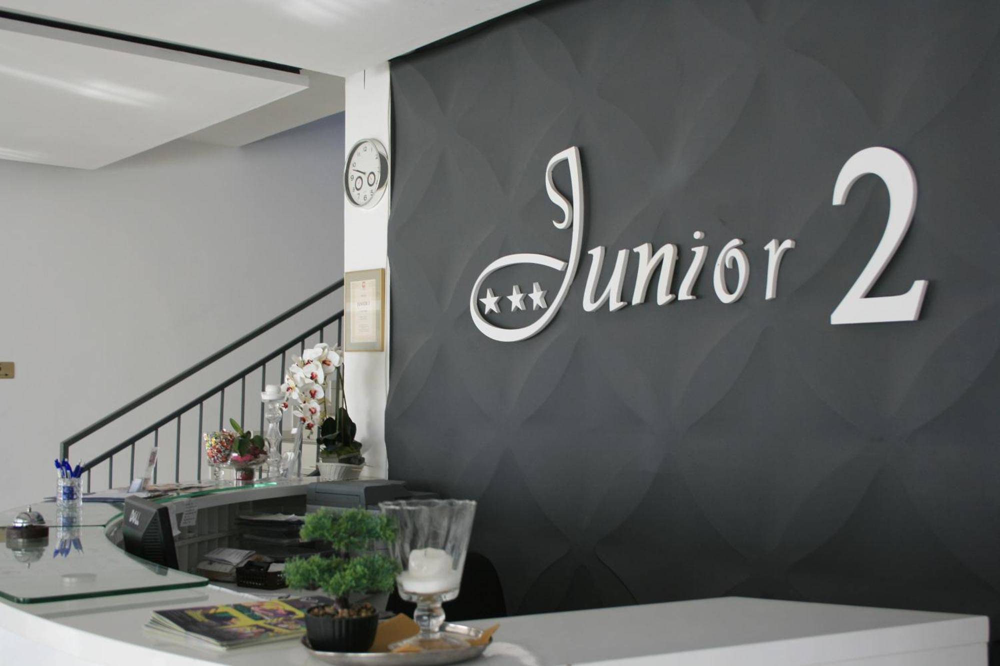 Hotel Junior 2 Krakow Exterior photo