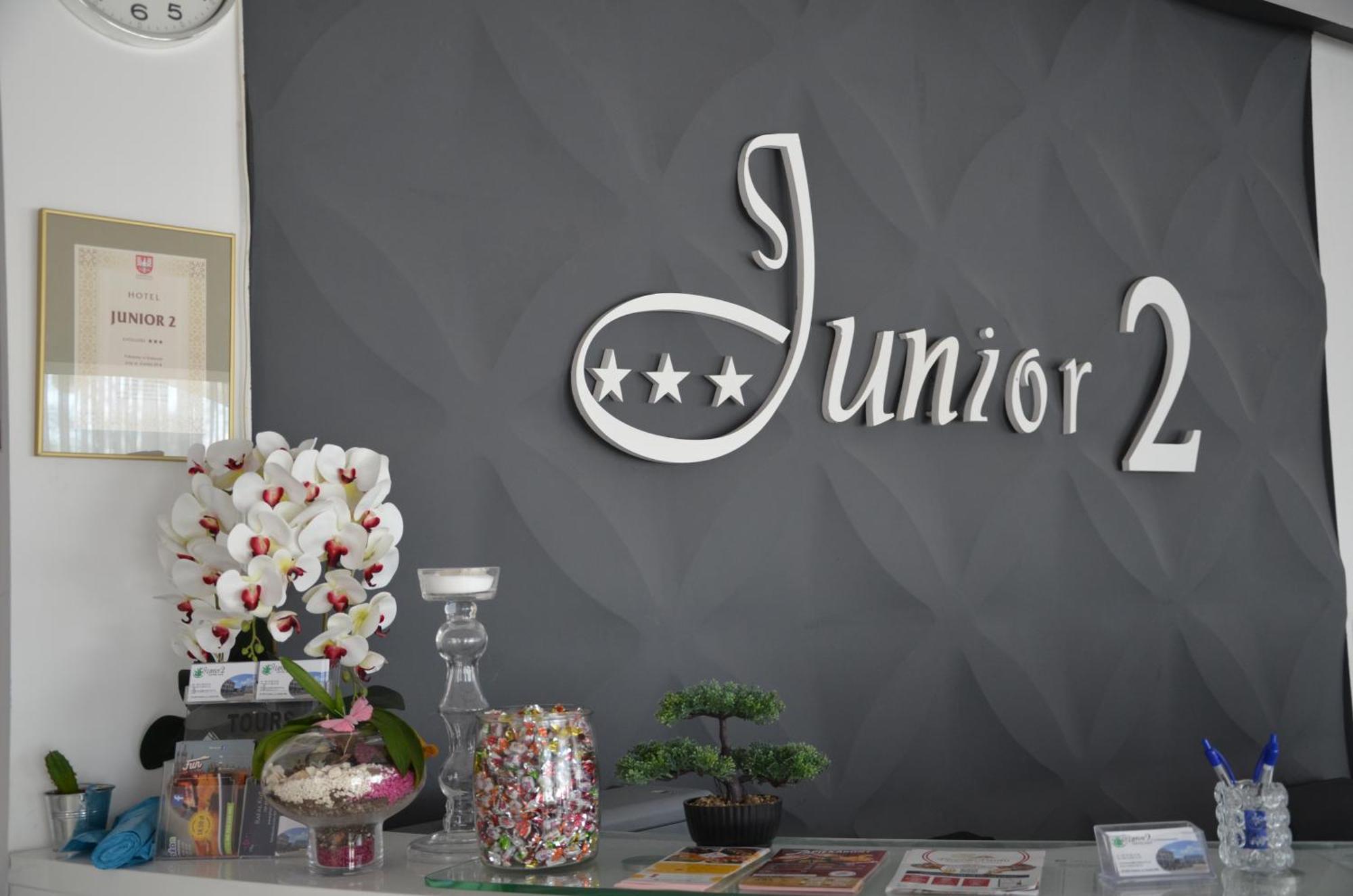 Hotel Junior 2 Krakow Exterior photo